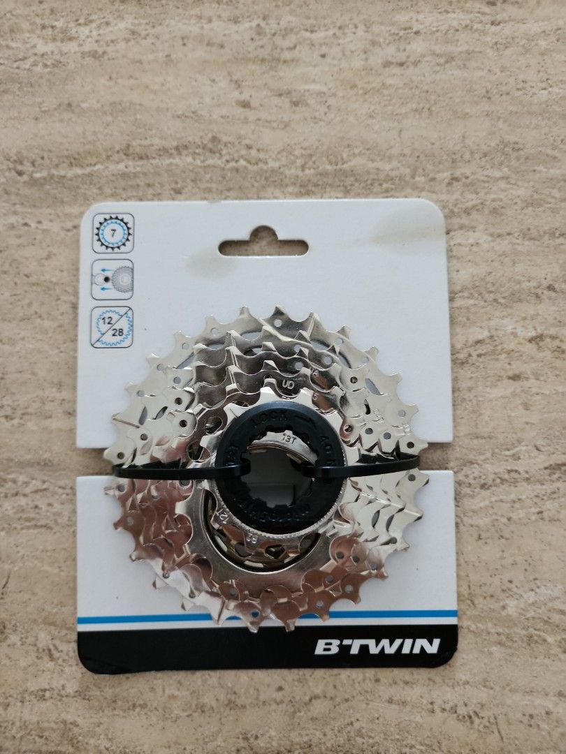 BTWIN bicycle parts brakes brake cable amd housing and 7 Speed Cassette
