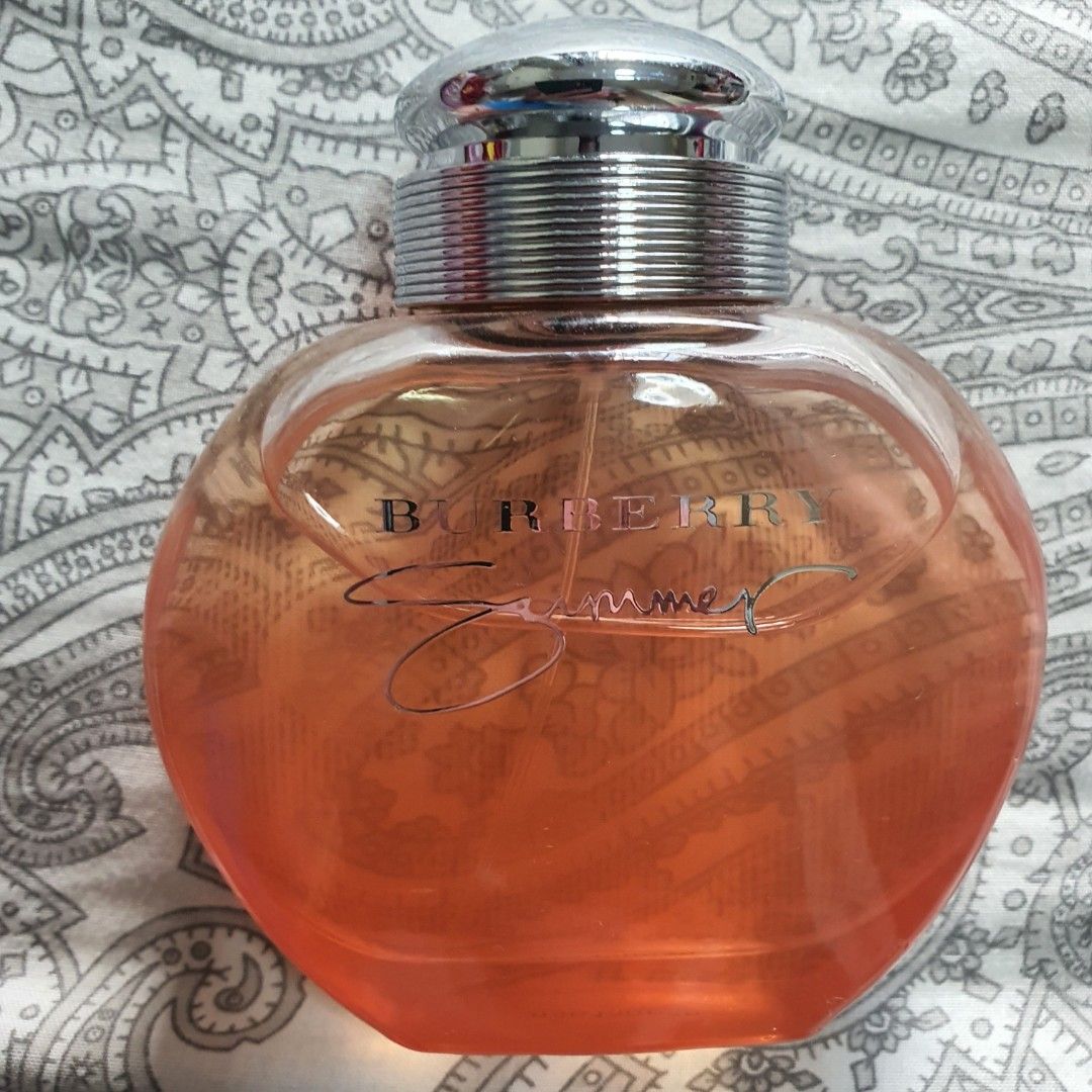 Burberry Summer 2011 Eau de Toilette Spray 100mlWomen