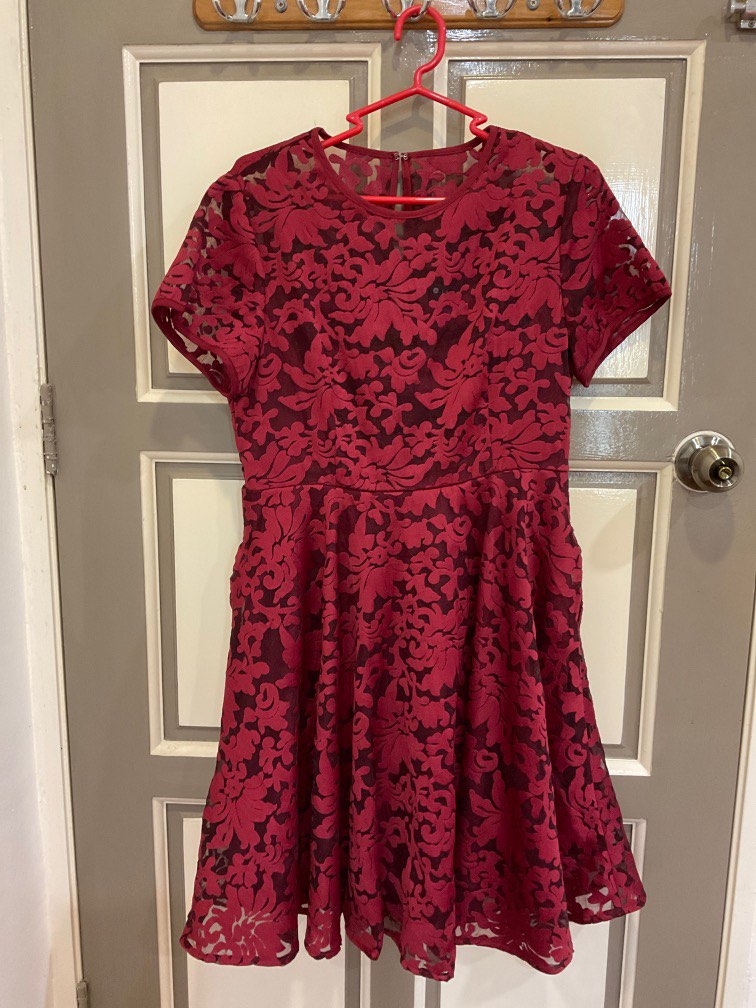 H&m burgundy lace sales dress