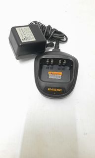 Charger/antena walkie talkie