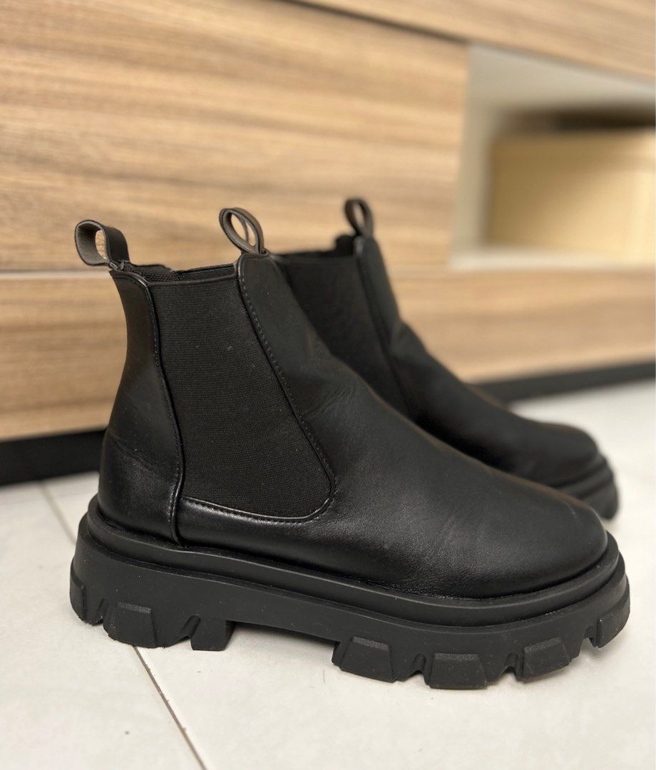 heeled chelsea ankle boots