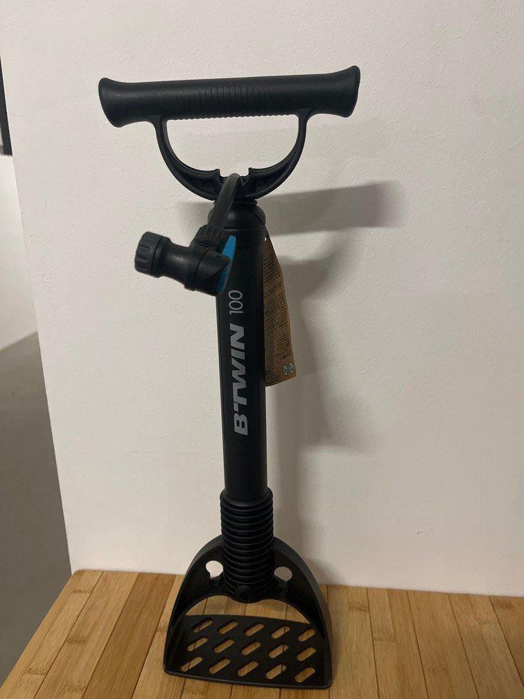 Btwin bicycle pump hotsell