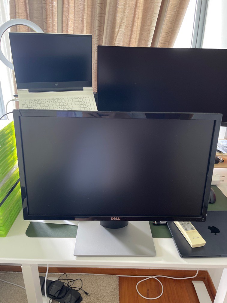 Dell 24 inch monitor SE2417HG, Computers & Tech, Parts & Accessories ...