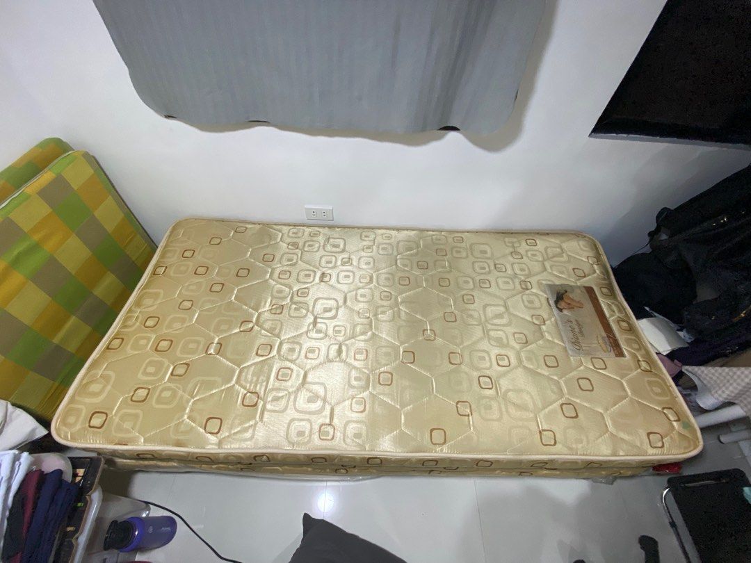 Dewfoam Twin Size Spring Mattress, Furniture & Home Living, Furniture