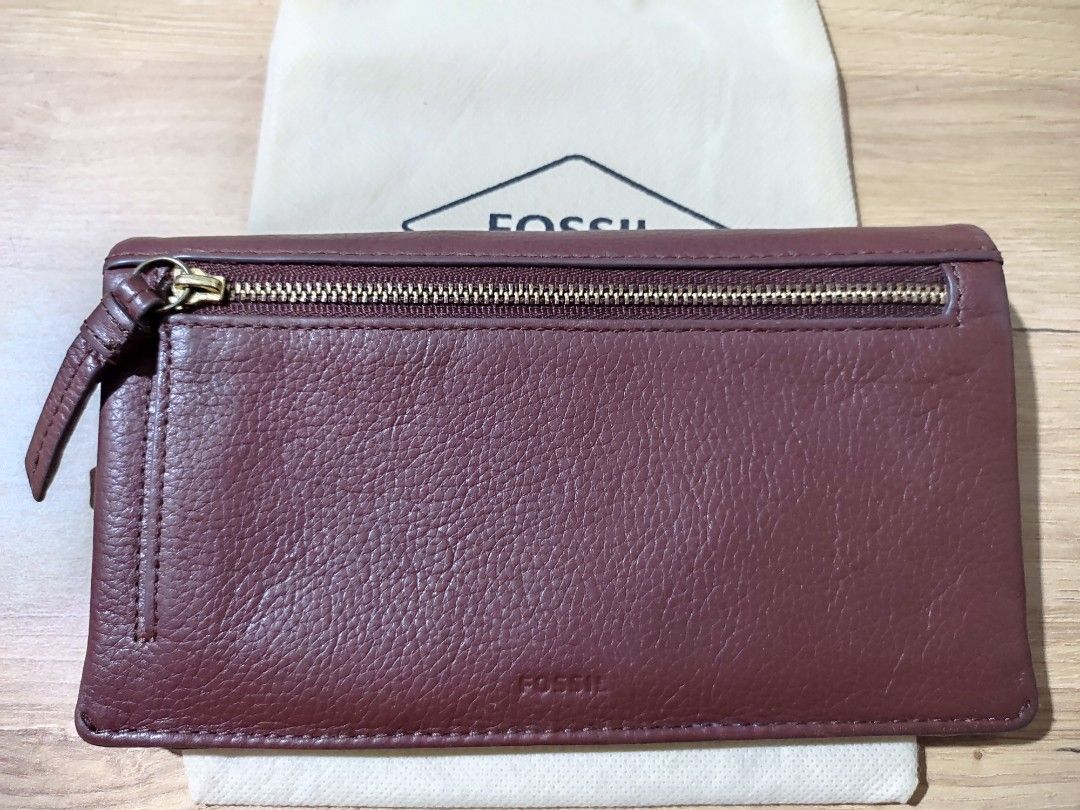 Aubrey discount clutch fossil