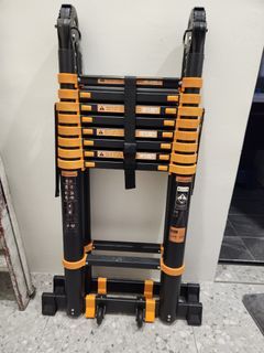Double sided heavy duty ladder