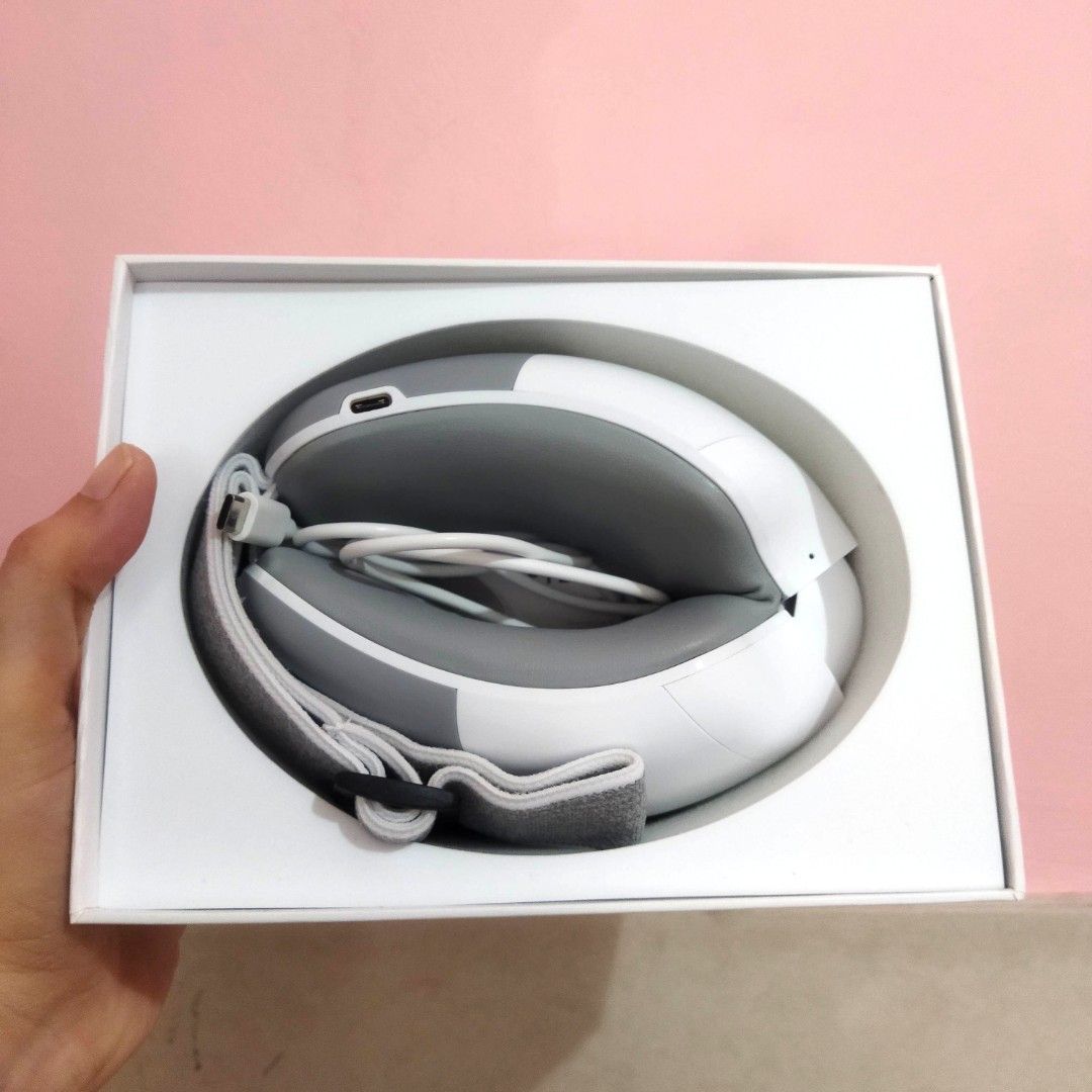 Eye Massager (Category: Visual & Hearing Aids) located in San Jose. Submitted by salt02 (Listing ID 1255195260, Image 3). Description: bought in USA used only once.
