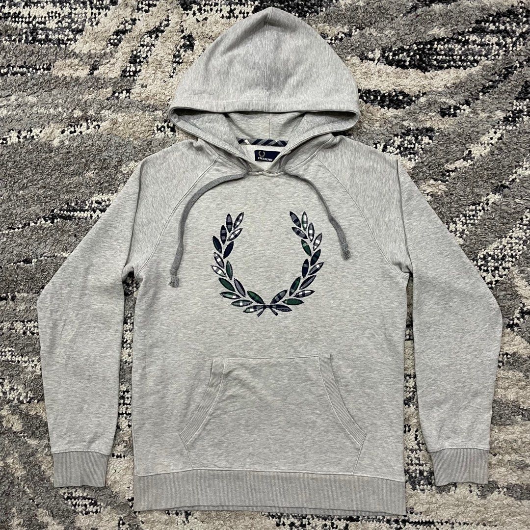 FRED PERRY HOODIE Men s Fashion Tops Sets Hoodies on Carousell
