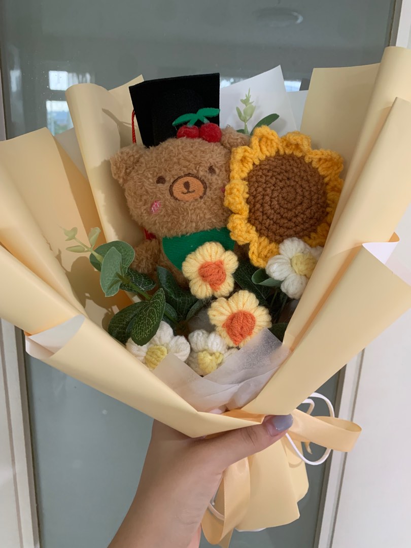 Graduation Bear Crochet Sunflower Flower Bouquet / Graduation Flower