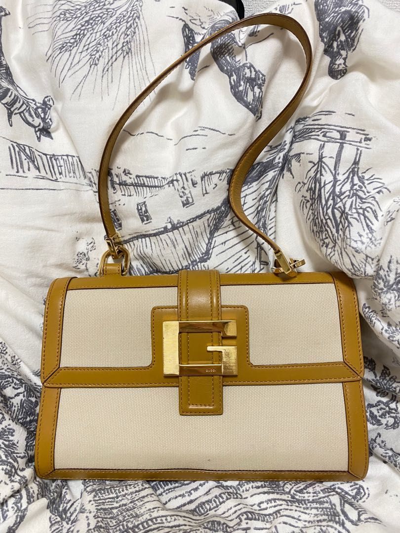 Gucci shoulder bag top with square g