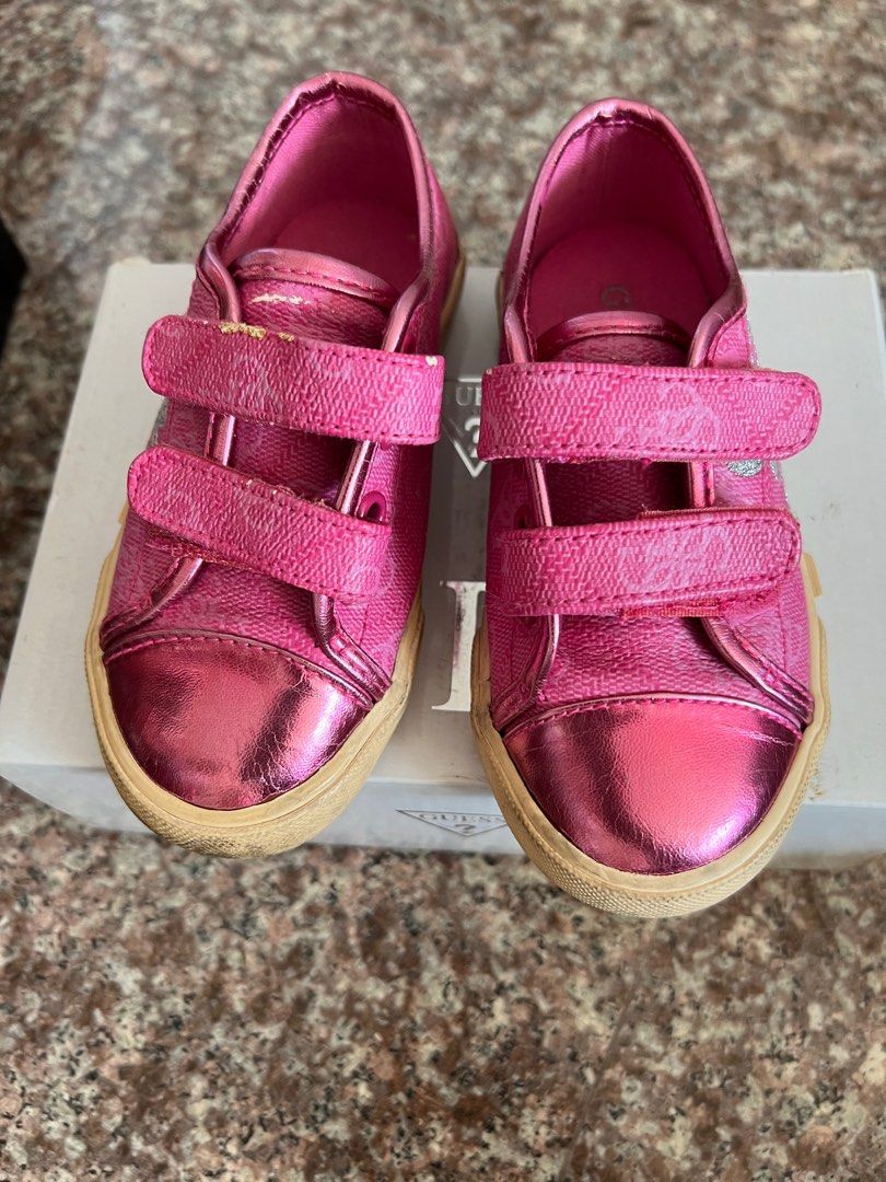 Kids guess shoes shop