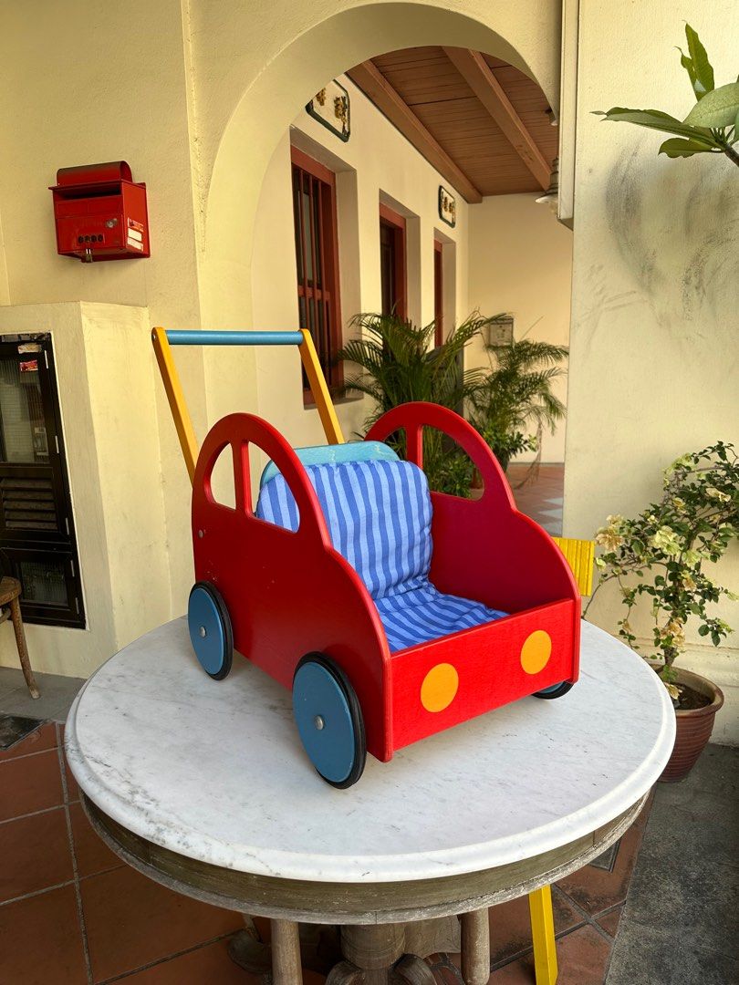 Haba pushing car 2025