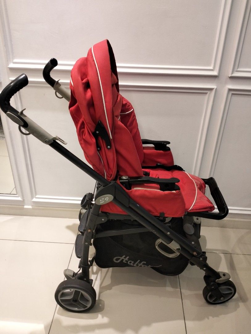 Halfords baby prams store