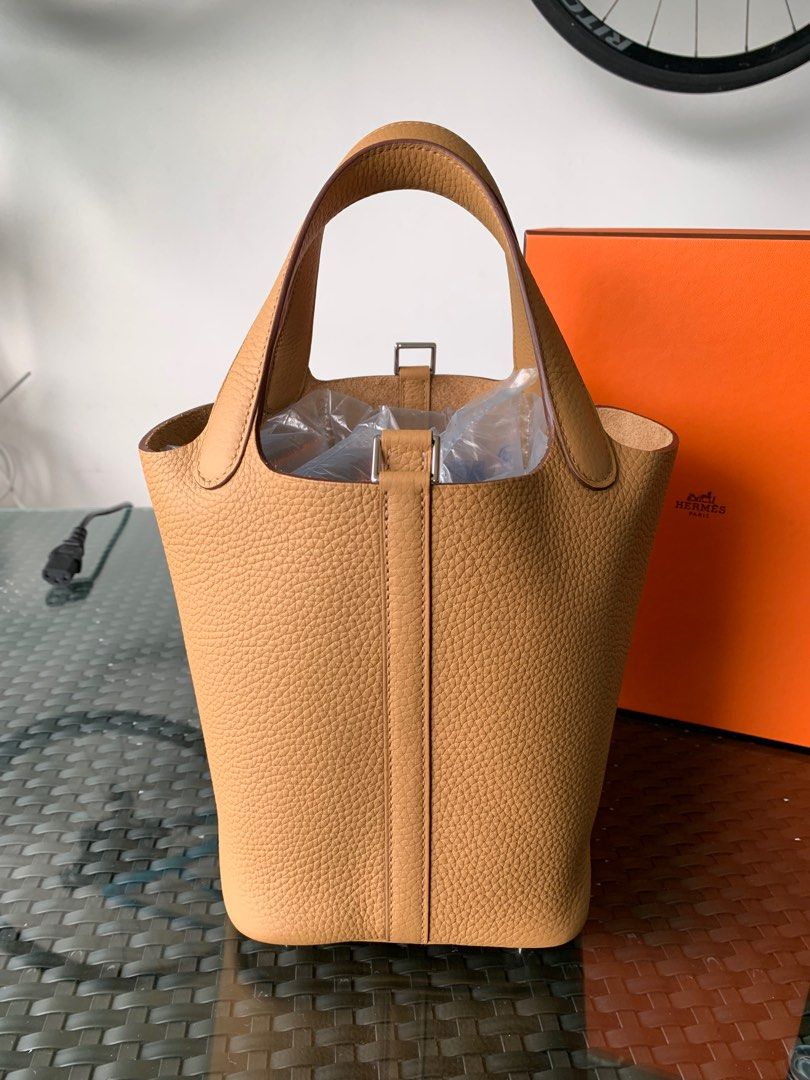 Hermes Picotin 18 Etoupe (Gold Hardware), Luxury, Bags & Wallets on  Carousell