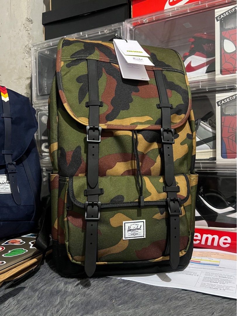 Herschel sm fairview clearance