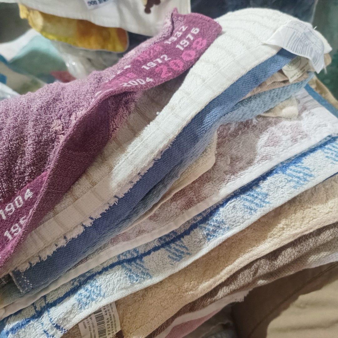 Japan Branded Face Towel Bundle (Category: Towels, Napkins & Holders) located in Manila. Submitted by fnicolas (Listing ID 1255237166, Image 3). Description: Japan Branded Towel 20 pcs Bundle 34x35 cm Mostly Branded.