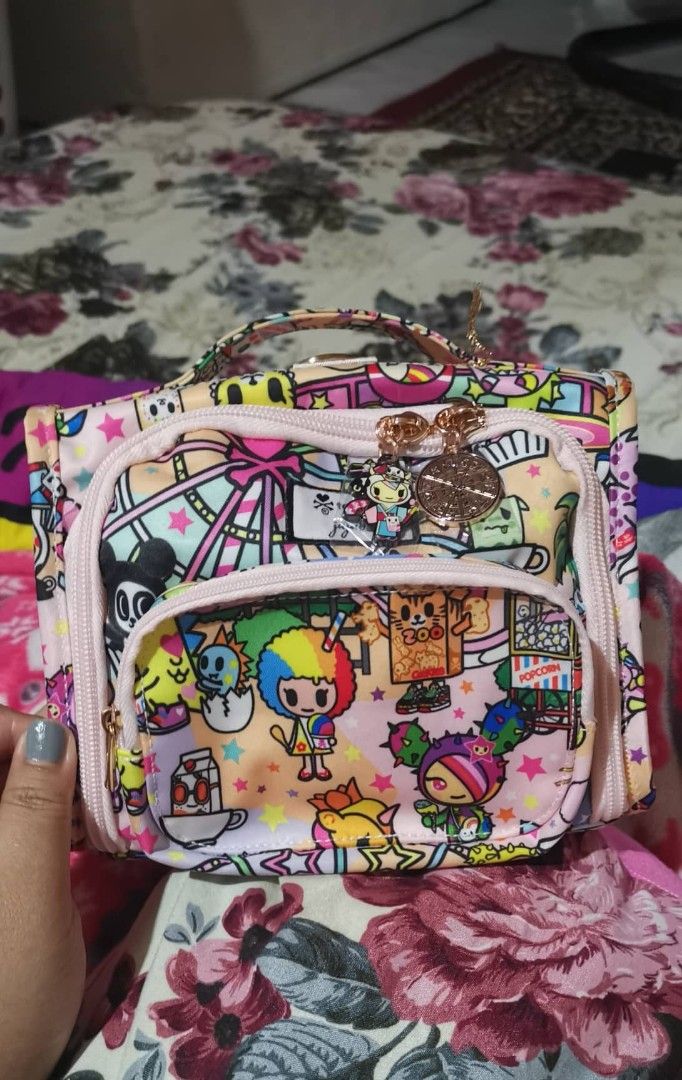 Jujube mini bff kawaii carnival (Category: Diaper Bags & Wetbags) located in Malabon City. Submitted by micachuu (Listing ID 1255265586, Image 1). Description: like new with tag walang kapatid kaya benta na :).