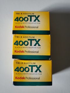 Kodak Tri-X 400 TX Single-Use Flash Camera 27 Exp, Photography, Cameras on  Carousell