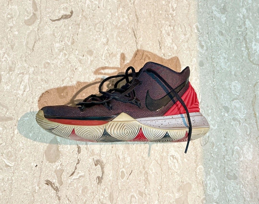 Kyrie 5 Get A Bred Men s Fashion Footwear Casual shoes on