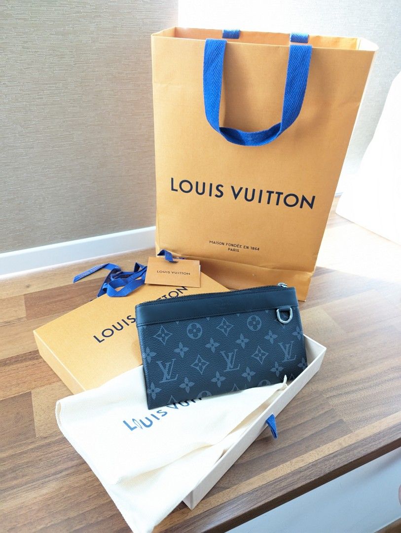 Louis Vuitton Discovery Pochette PM Monogram Pouch
