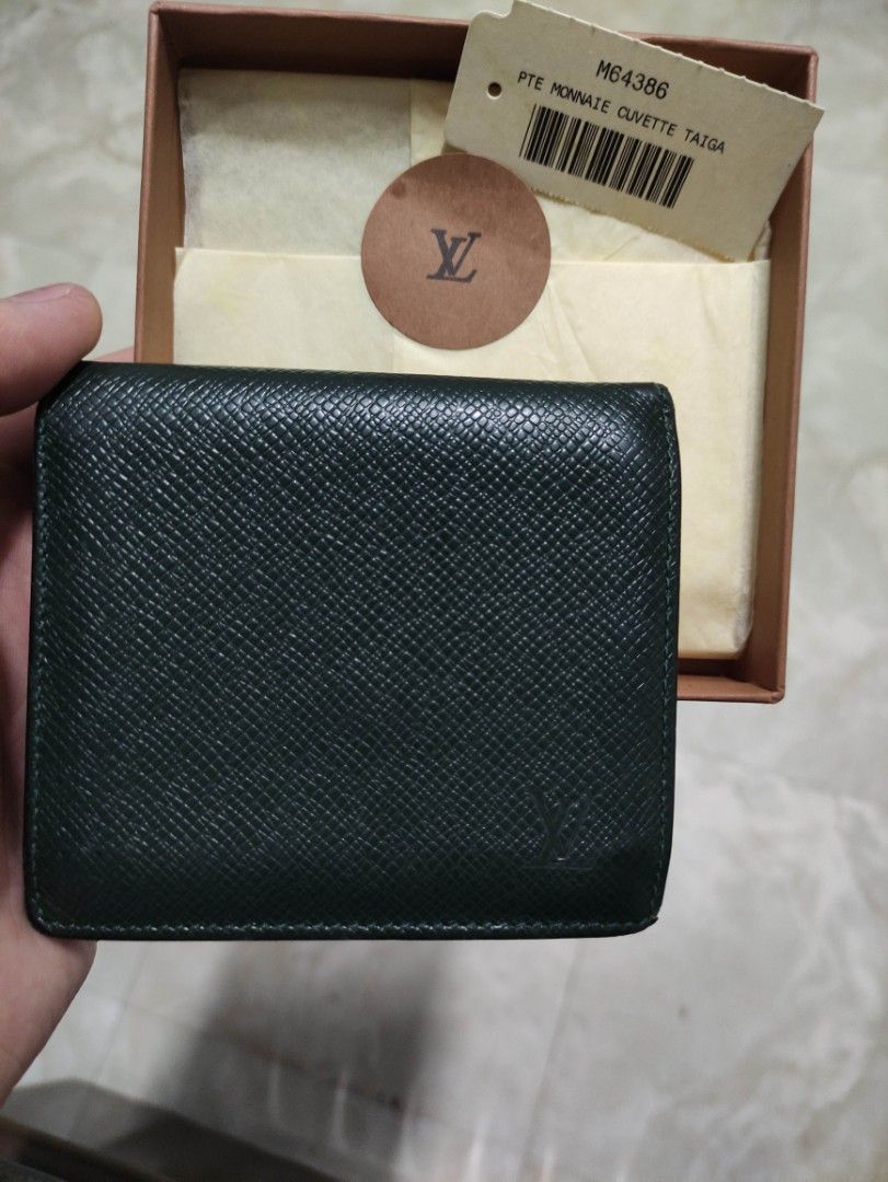 Louis Vuitton Brown, Pattern Print 1999 Taiga Leather Wallet