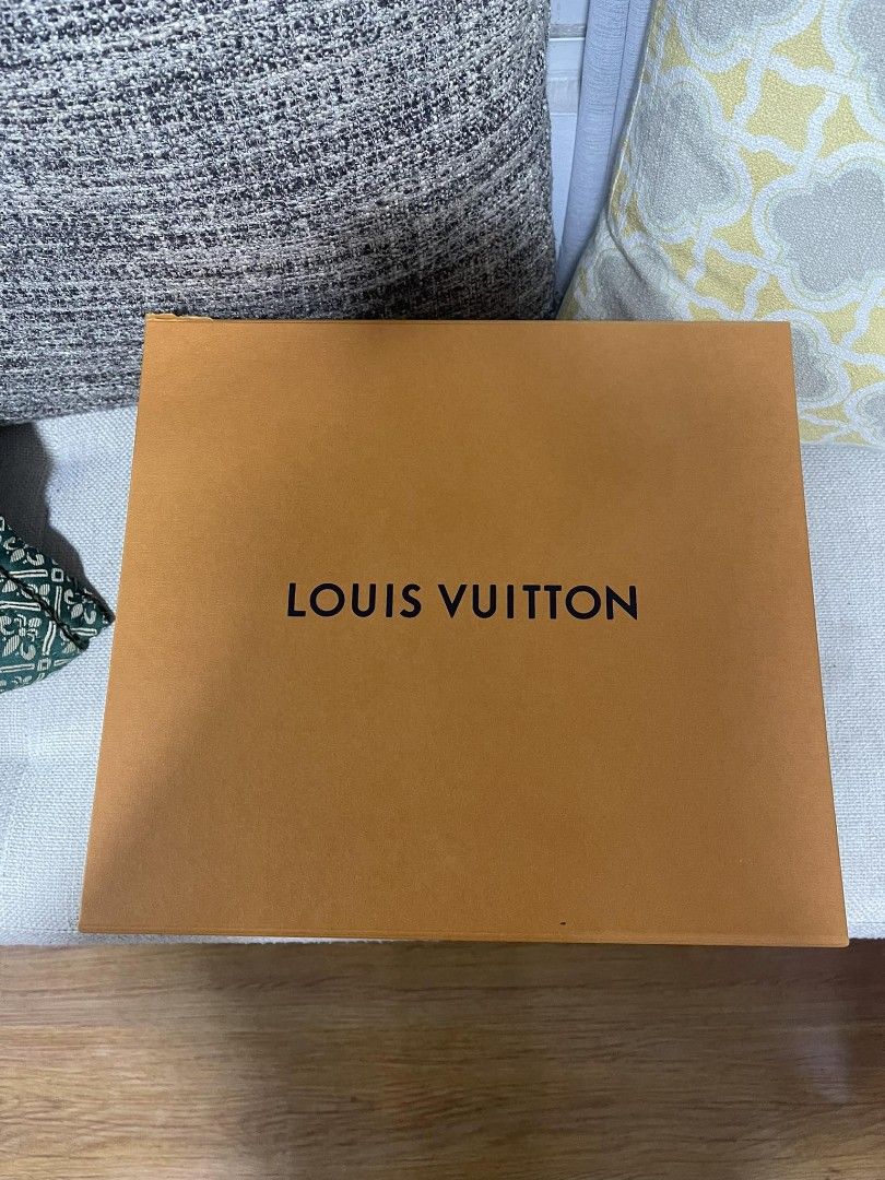 Shop Louis Vuitton 2023-24FW Unisex Street Style Leather Small