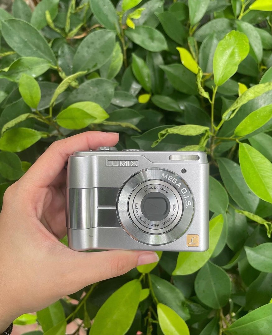 Panasonic Lumix DMCLS1 Digital Camera, Photography, Cameras on Carousell