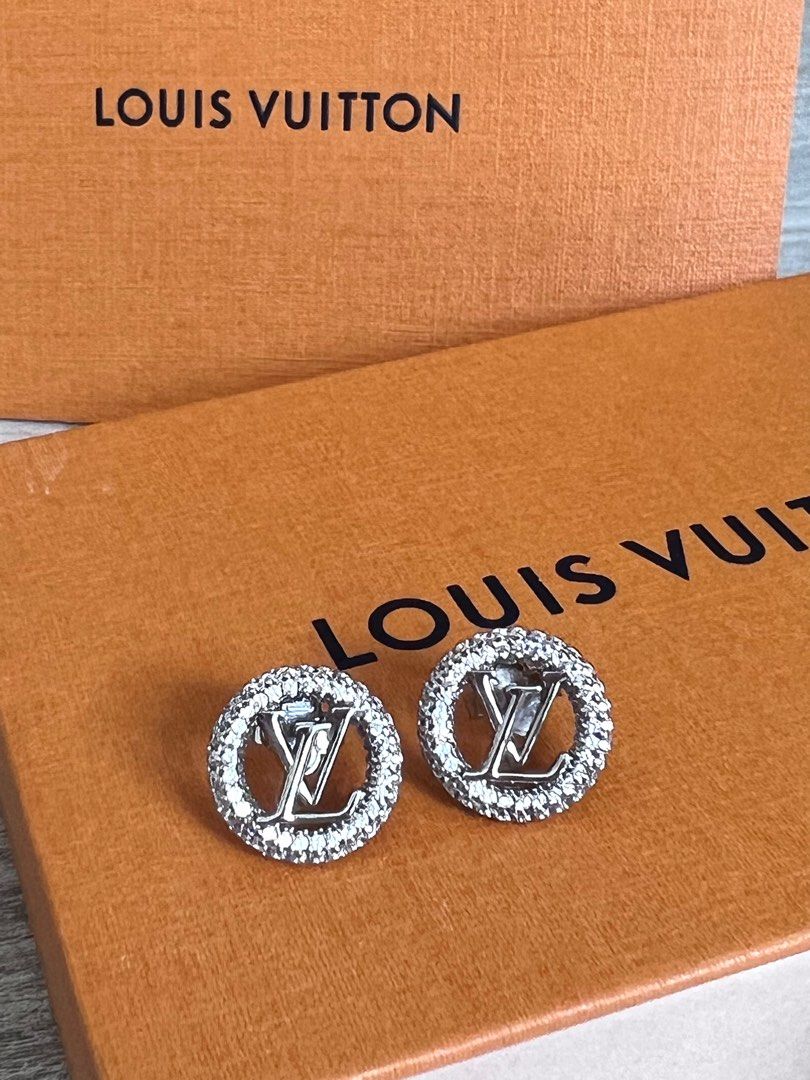 Louis Vuitton Louise By Night Earrings at 1stDibs  louise by night  bracelet, ohrringe louis vuitton, fake lv earrings