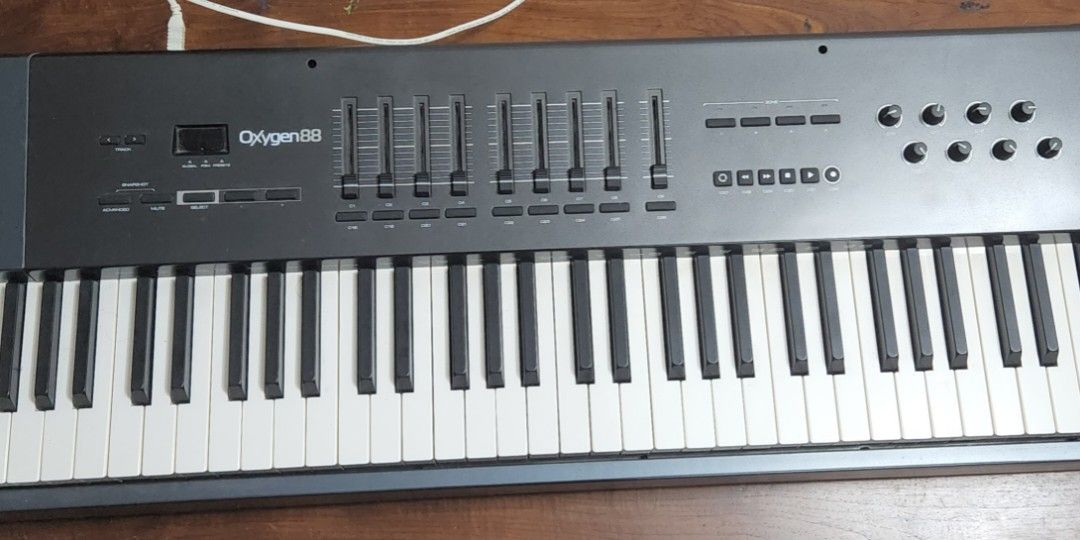 Oxygen hotsell 88 piano