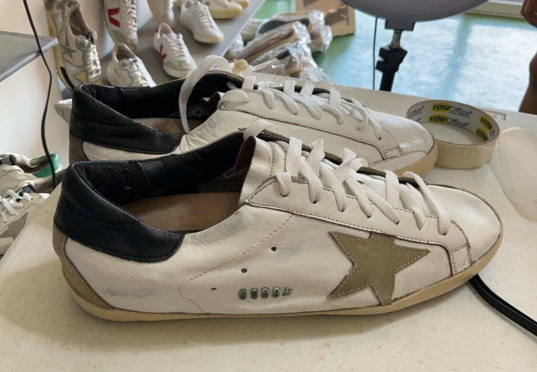 Women's Super-Star with black heel tab and metal stud lettering