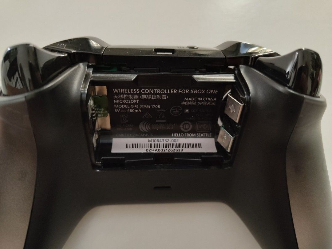 Microsoft Xbox Wireless Controller Phantom Black Special Edition
