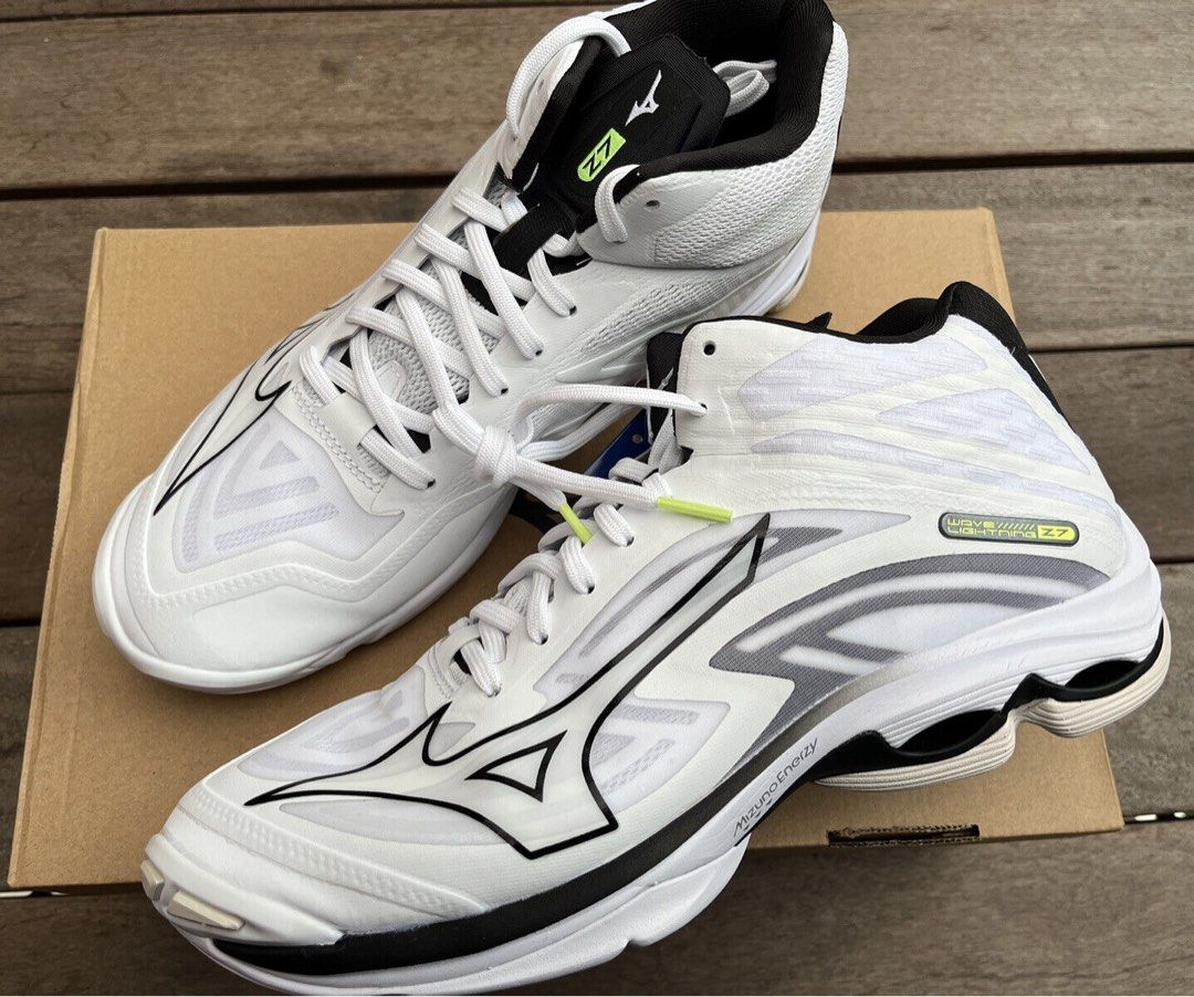 Mizuno mid volleyball best sale