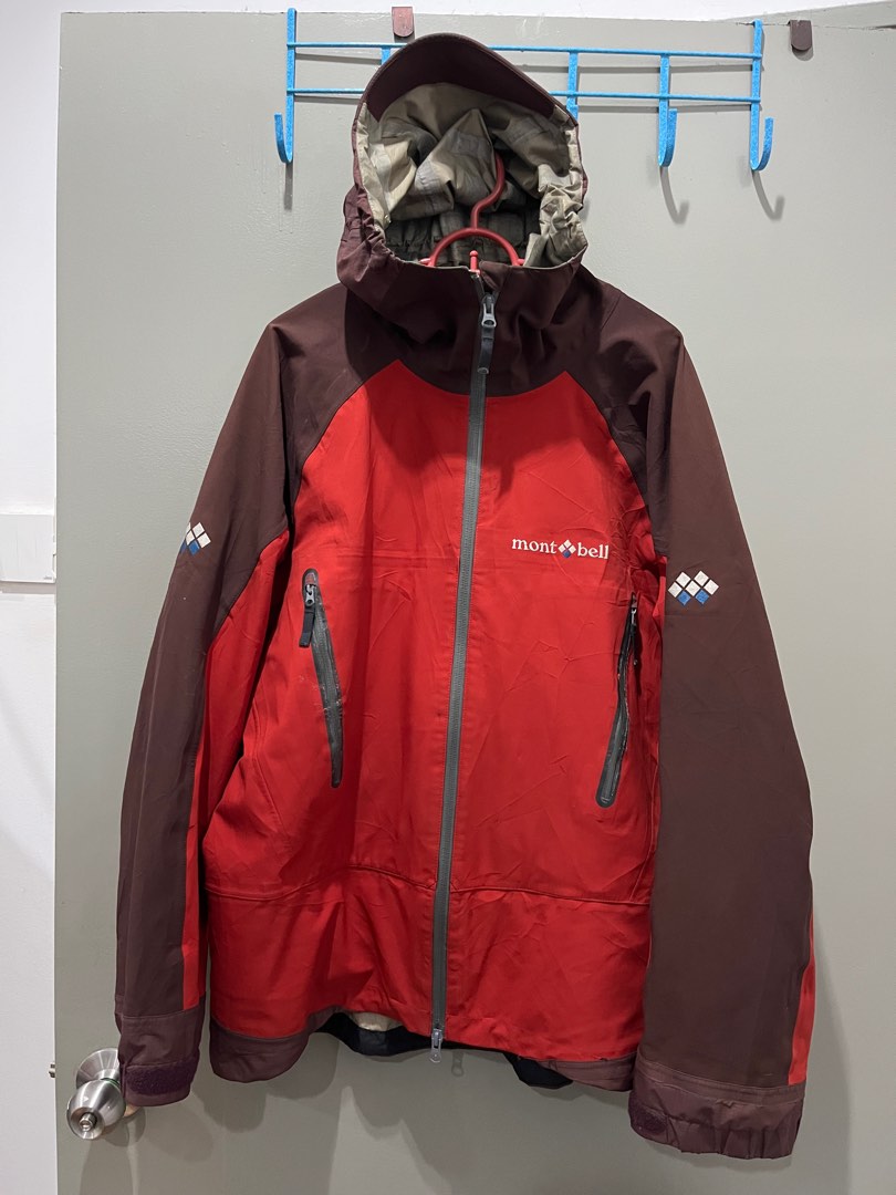 Mont-Bell Gore-tex Outdoor Jacket Waterproof Windbreaker, Men's Fashion,  Coats, Jackets and Outerwear on Carousell