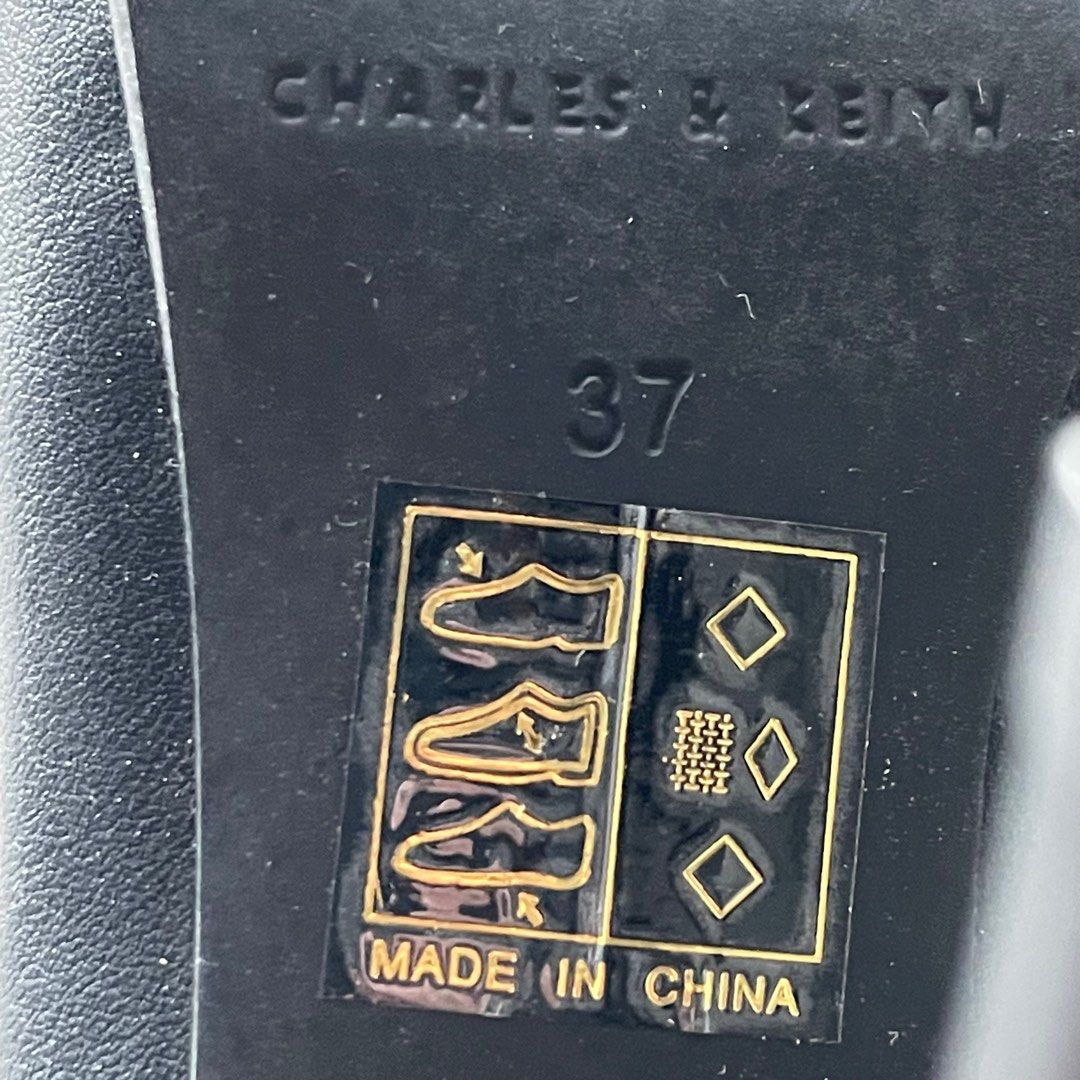 NEW with DEFECTS charles & keith black calf length high heel boots, Women's Fashion, Footwear