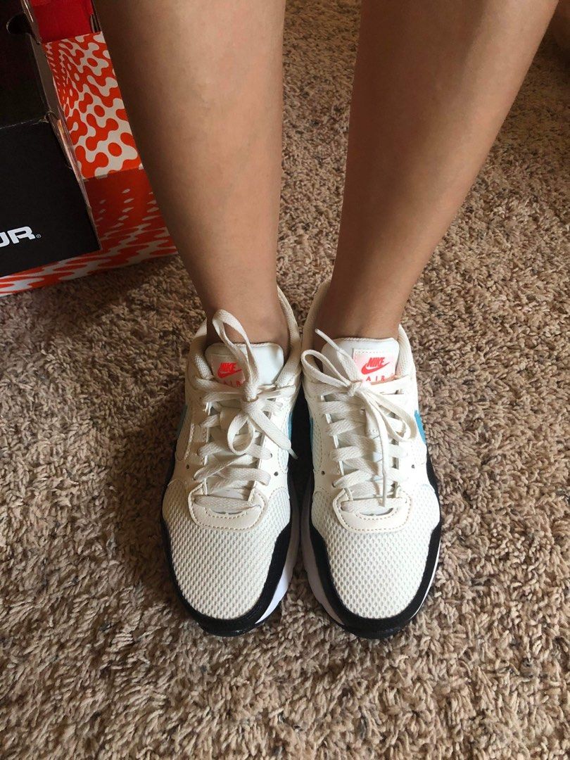 Nike Air Max Woman shoes US size 6 price 69 Women s Fashion