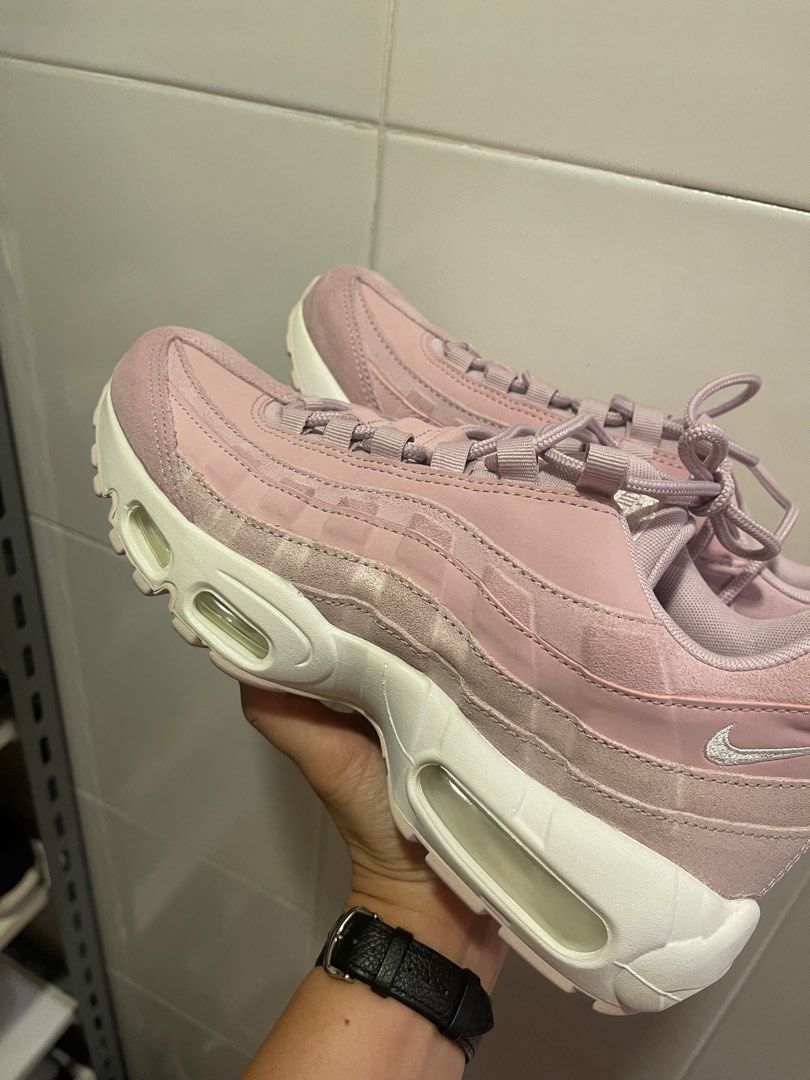 pink and grey nike airmax