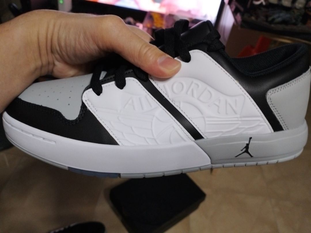 Nike air jordan store retro 1 chicago bulls