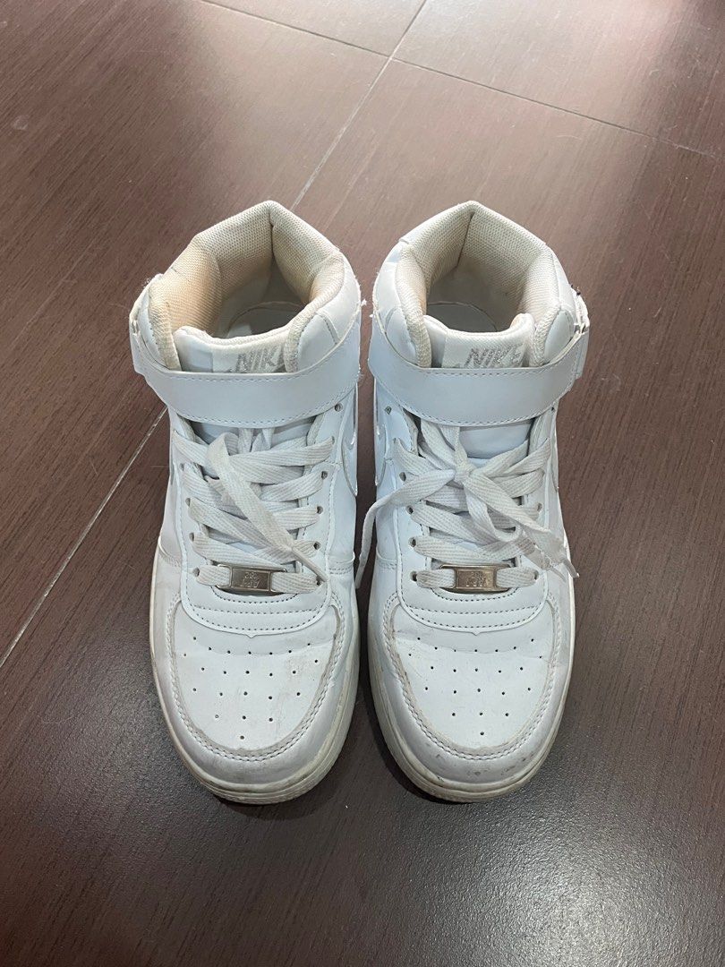 nike shoes Women s Fashion Footwear Sneakers on Carousell