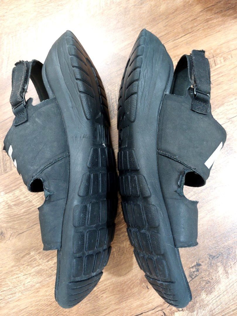size 12 nike tanjun sandals