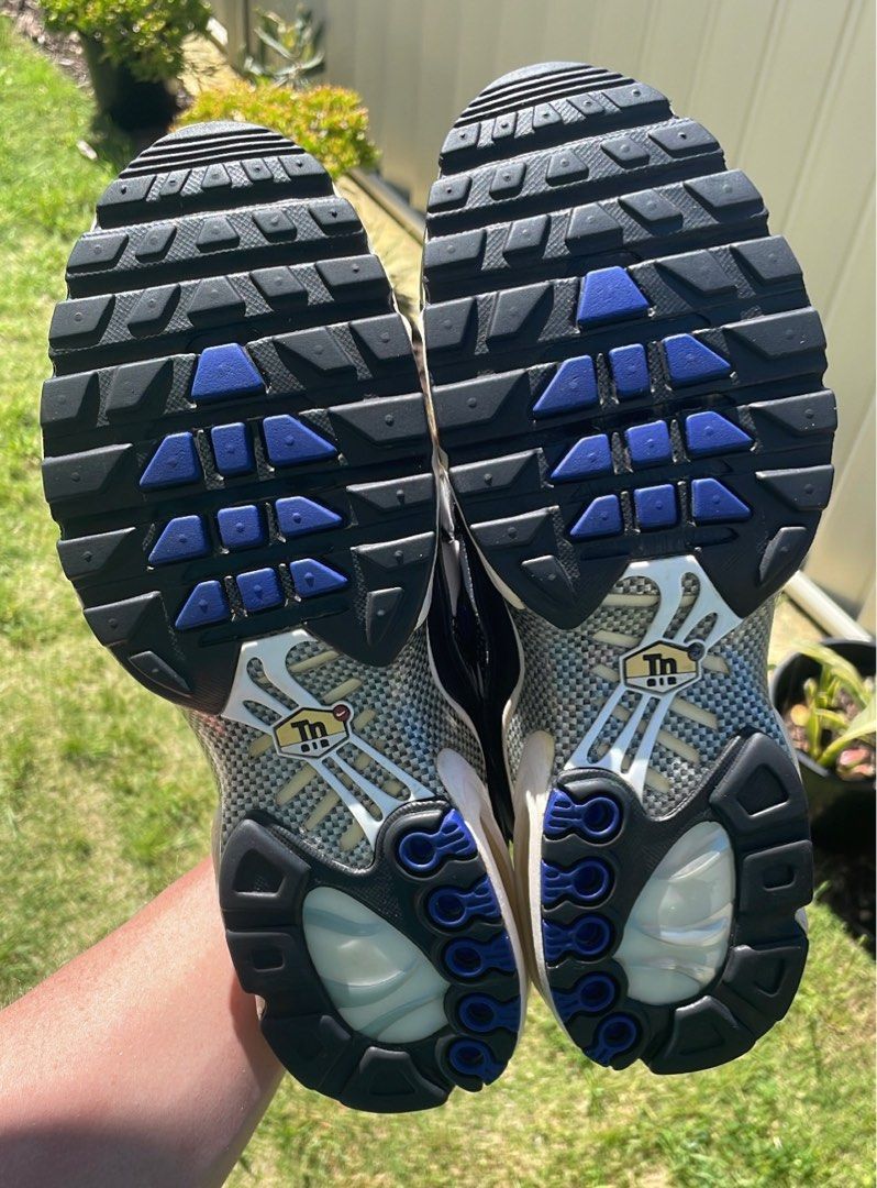 Nike tn 2012 Silver Metal Jacket (Category: Men's Footwear) located in Quinns Rocks. Submitted by thealphadon (Listing ID 1255276521, Image 3). Description: Nike Tn 2012 Silver Metal Jacket 👽 Us10 Condo: Set Presents in VNDS Condition with Replacement Box. Clean set which is never seen around nowadays, Being a Vietnam produced set these come with that top tier quality and comfort! Topped off with a unique vein and shank look representing that ‘m