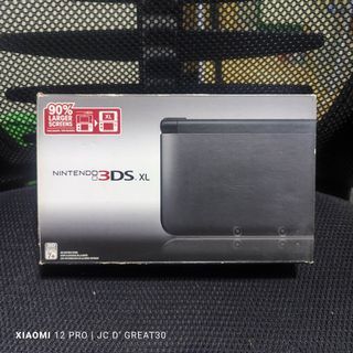 Nintendo 3DS XL black with box