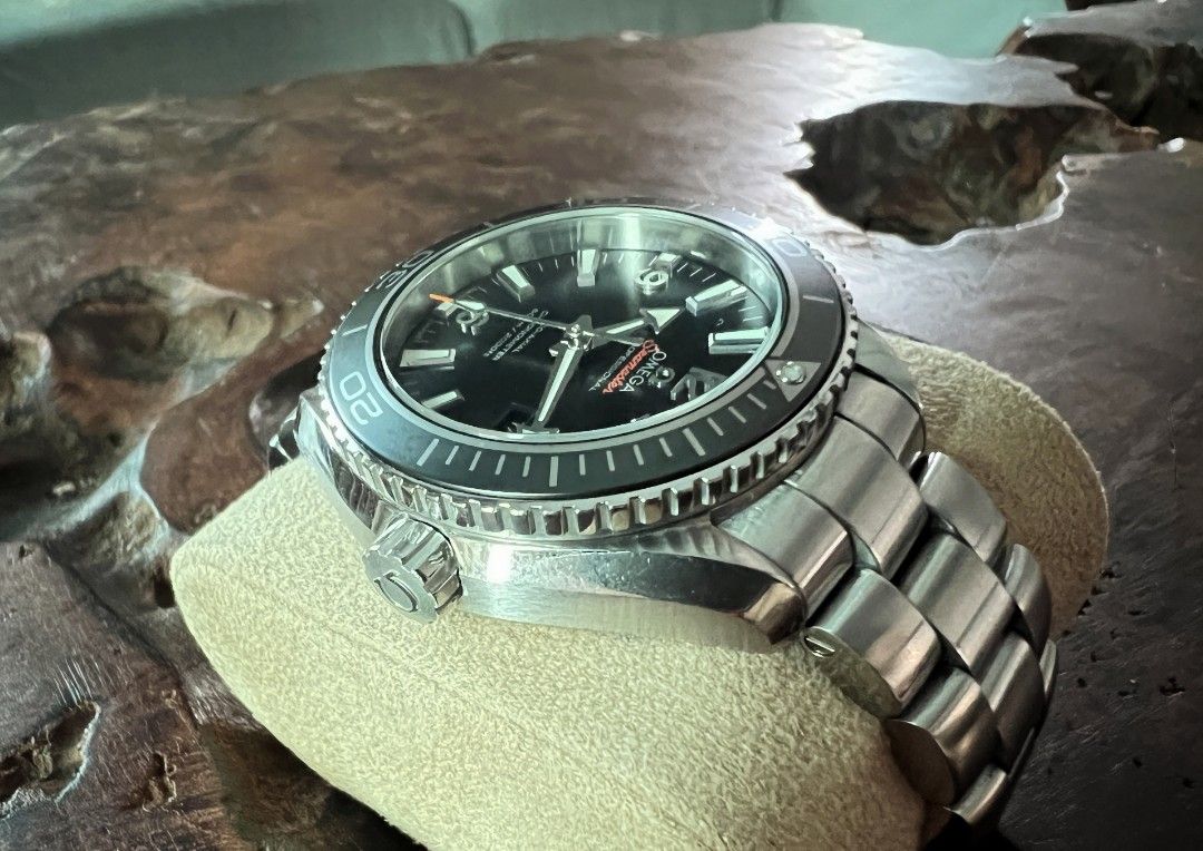 Omega Seamaster Planet Ocean 38mm 600M. Men s Fashion Watches