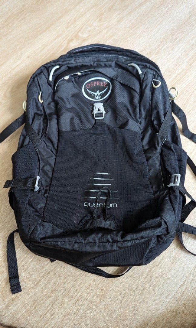 osprey bag singapore Osprey backpack laptop travel day bag back pack, Men's Fashion, Bags,  Backpacks on Carousell