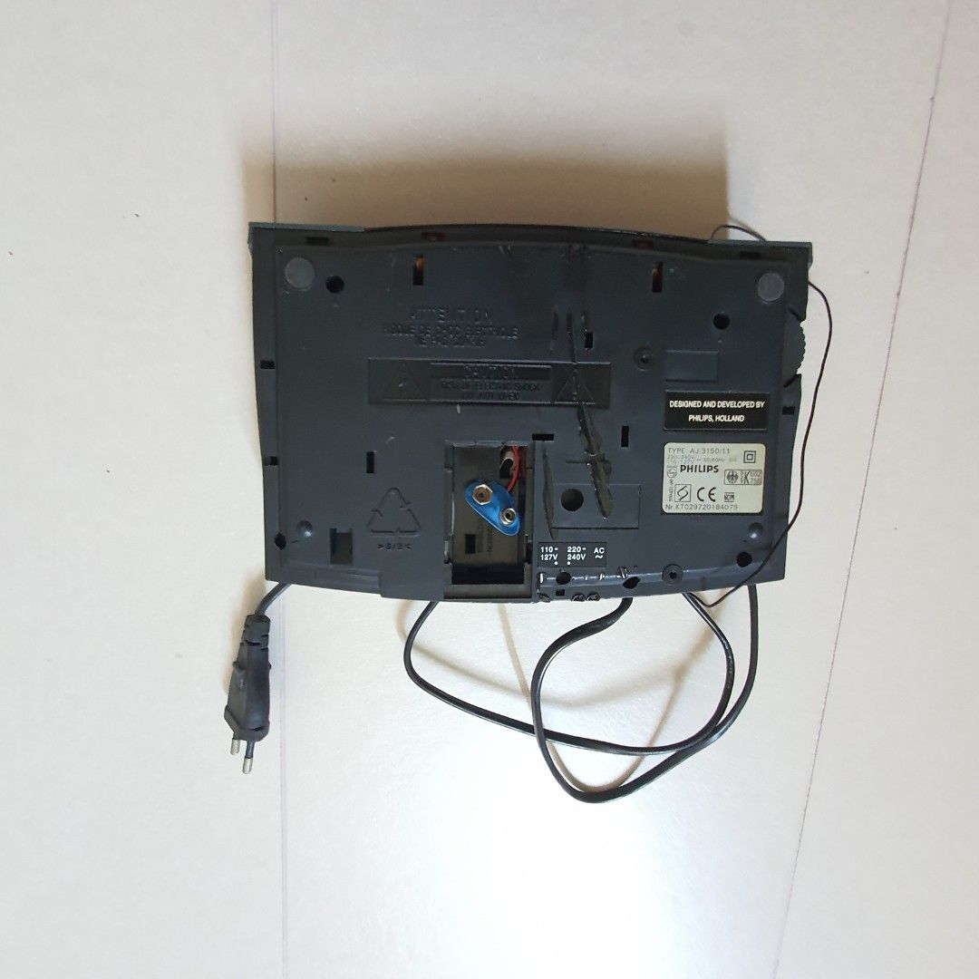 PHILIPS FM MW Clock Radio AJ3150 (Made in Holland), Hobbies & Toys