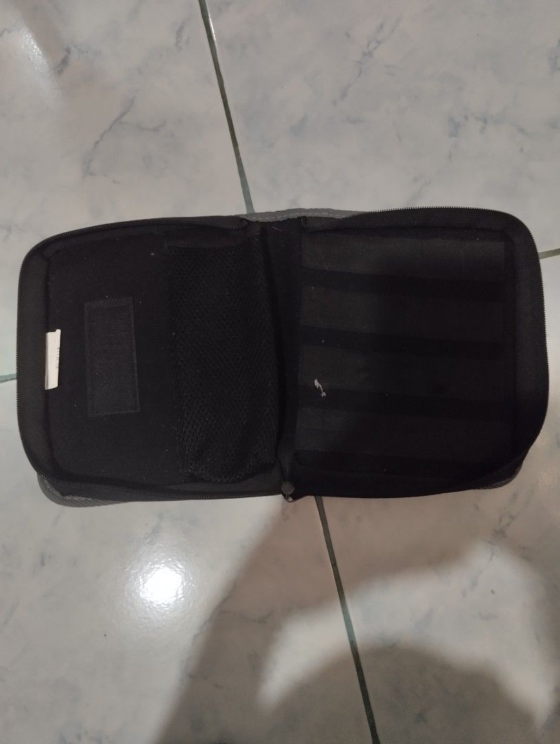 PS VITA (Free Games + Free Case) (Category: PlayStation) located in Cainta. Submitted by wolfzzz (Listing ID 1250357954, Image 3). Description: final price jailbroken (can reformat for u, just let me know), 60gb sd card, worn out rubber on left stick. rfs: i want a new mouse and headset bruh pm for additional info.