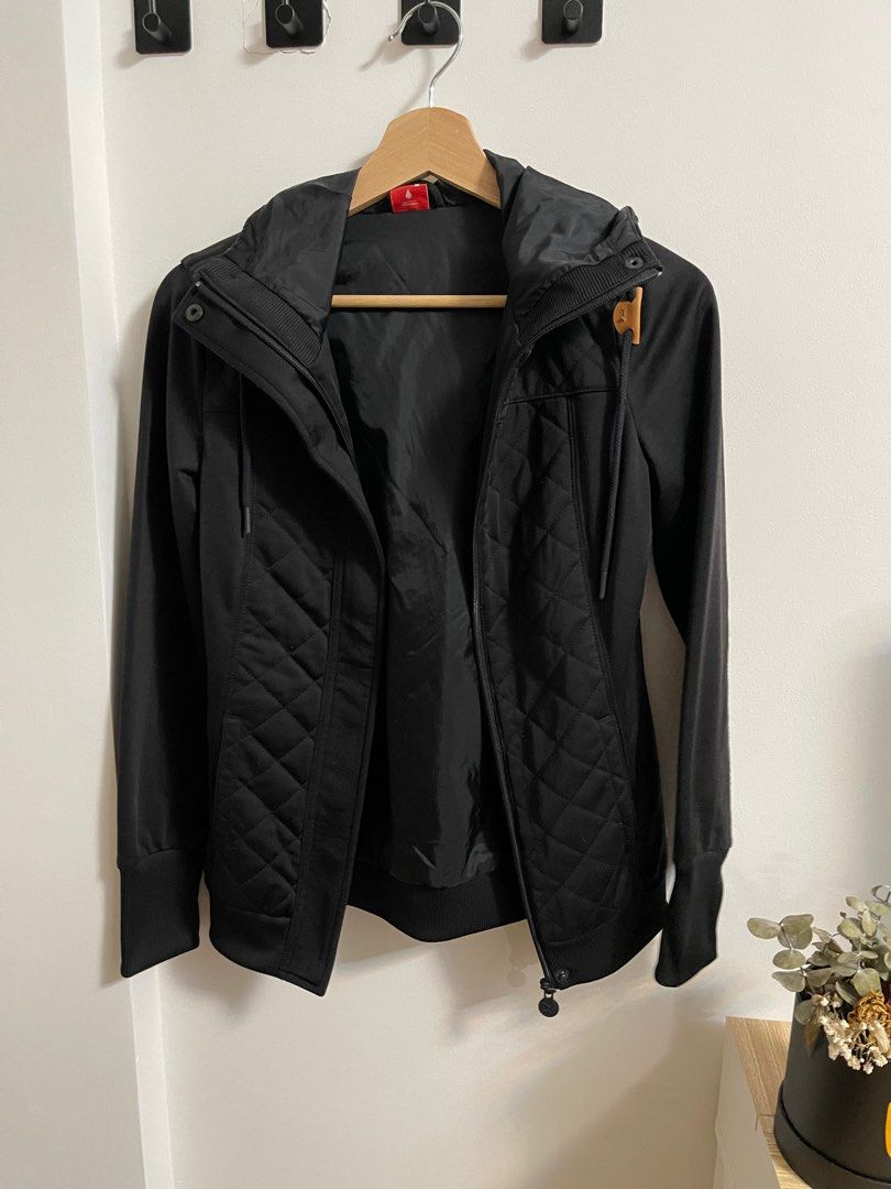Lululemon Another Mile Jacket, Women's Fashion, Coats, Jackets and  Outerwear on Carousell