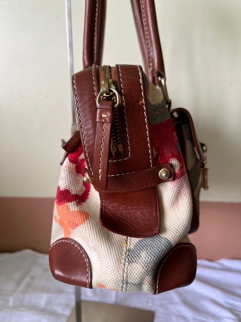 Dooney and on sale bourke paint splatter