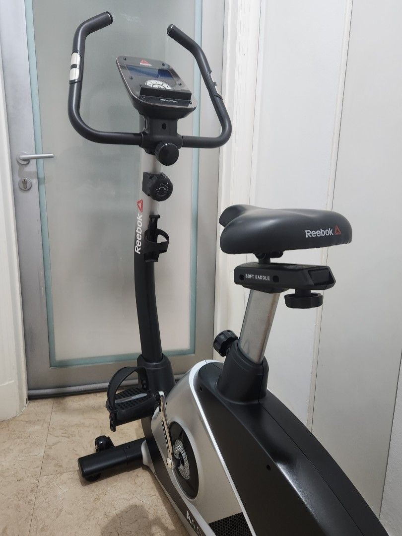 Reebok upright online bike