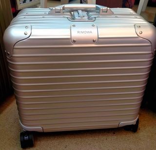 Rimowa Topas Titanium, tricky authenticity check. : r/Rimowa