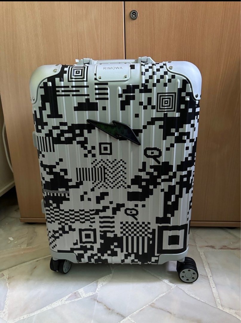 RTFKT X RIMOWA CABIN LUGGAGE